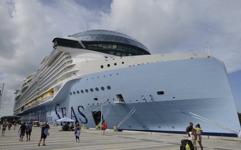 Icon of the Seas Cruise Ship Icon of the Seas Cruise Ship